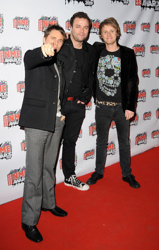  缪斯 at the Shockwaves NME Awards 2009