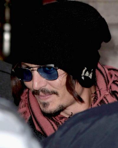  SPOTTED: Johnny in Paris! (24/02/09)