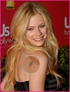  Avril 纹身