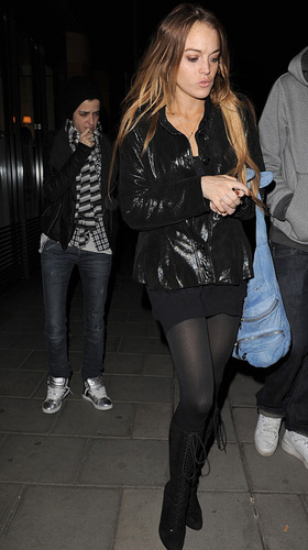  Lindsay with Sam in London