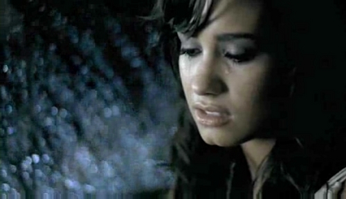  Demi "Don't Forget"
