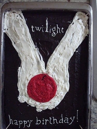  もっと見る twilight cakes