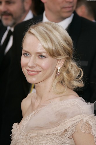  78th Annual Academy Awards - Arrivals (HQ) - March 5, 2006