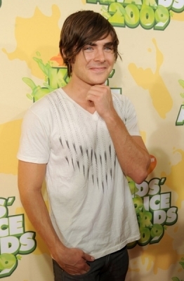  Zac @ 2009 Kids Choice Awards