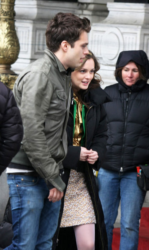 Leight and Seb on set of GG