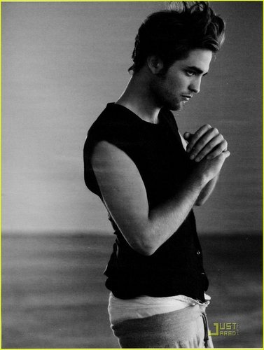  Robert Pattinson