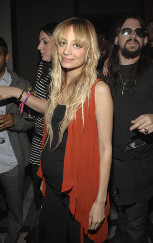  Nicole at the I دل Ronson launch party