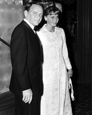 Frank Sinatra and Mia 