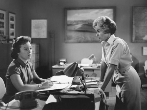 Janet Leigh and Patricia Hitchcock