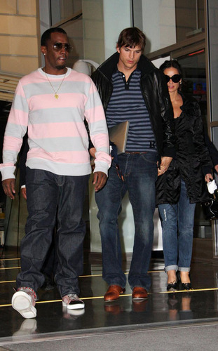  Ashton Kutcher with Demi Moore and Diddy