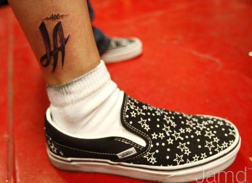  LA Ink's Kat Von D Attempts A 24 час гиннес, guinness, гиннесса World Tattoo Record