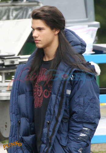  New Moon Filming