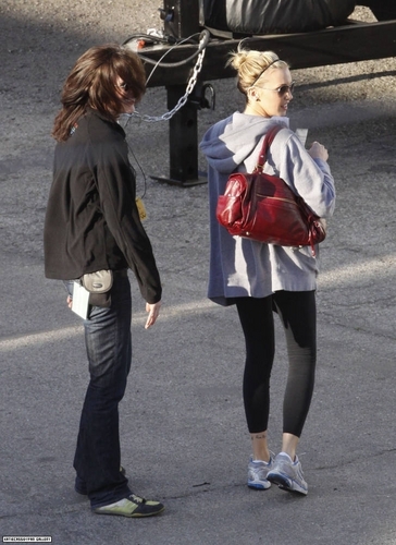  Katie filming Melrose Place 4-15