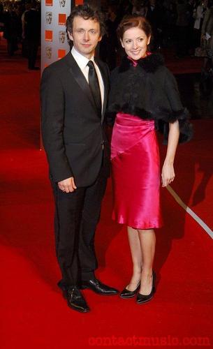  Michael Sheen at The trái cam, màu da cam British Academy Film Awards