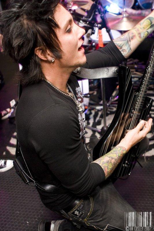 SYNYSTER GATES IS ATTRACTIVE