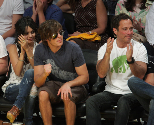  Zac and Vanessa at the Lakers game