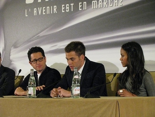  Chris @ bintang Trek Paris Press Conference