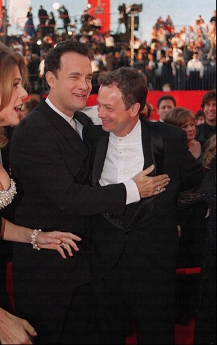  Tom Hanks and Gary Sinise