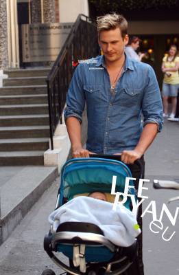  Daddy Lee