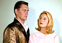 Elizabeth Montgomery And Dick York In Bewitched
