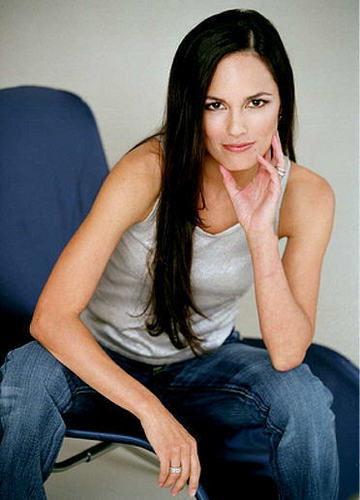  Simone Torres played by Terri Ivens