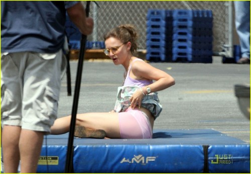  Natalie Portman wrestles one of her costars to the ground
