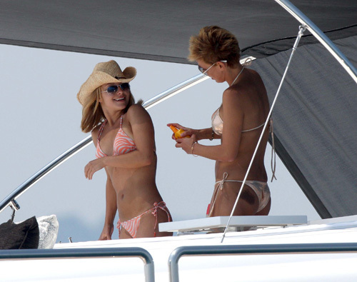  Hayden Panettiere boating in Cannes - May 19