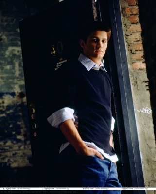 James Lafferty OTH promo pictures s2
