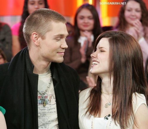 One Tree Hill cast on TRL