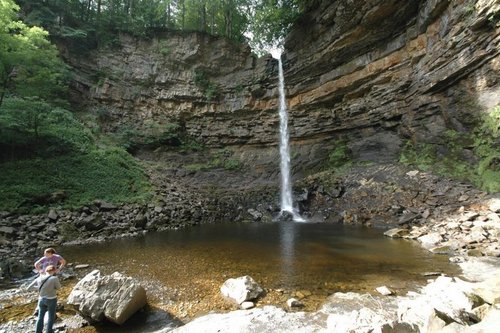  The waterfall in which Kevin Costner bathed in "Robin Hood"