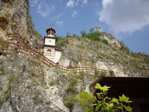 Басарбовският манастир