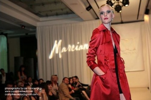  Marciano Fashion ipakita