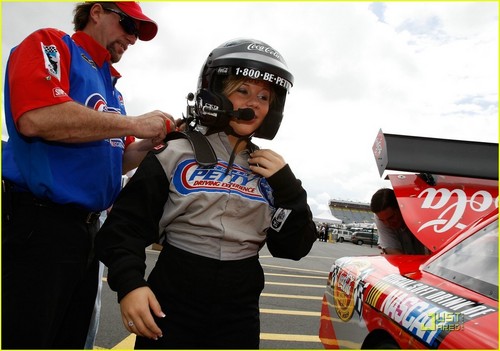  Shawn Johnson at the NASCAR Sprint Cup Series Coca-Cola 600