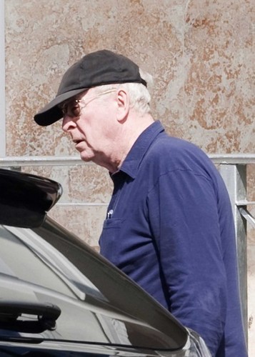  Michael Caine Shopping
