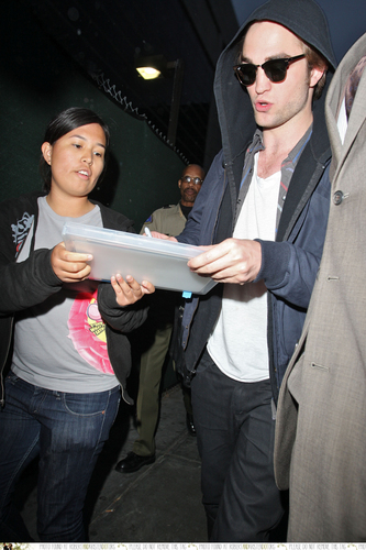  Robert Pattinson arrived at the LAX airpor