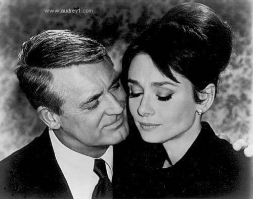  Cary Grant And Audery Hepburn
