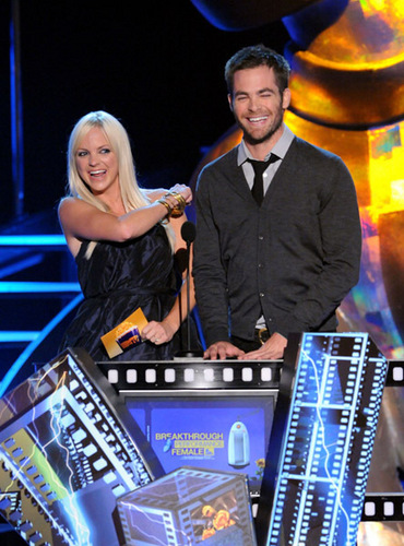  Chris @ 2009 MTV Movie Awards