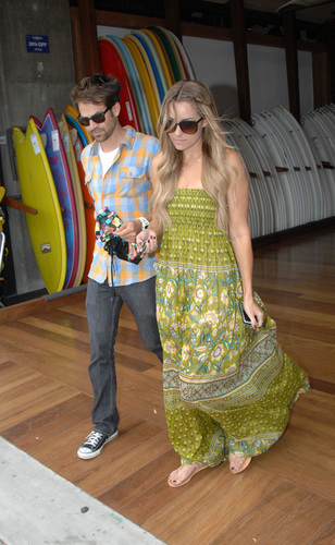  Kyle Howard and Lauren Conrad shopping