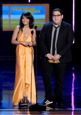 Vanessa @ 2009 MTV Movie Awards 表示する