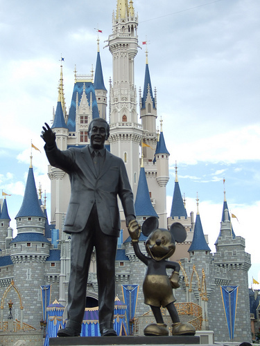  "Partners" Statue of Walt Disney and Mickey panya, kipanya