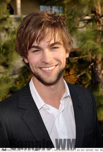  Chace Crawford at the 8th Annual Chrysalis 蝴蝶 Ball