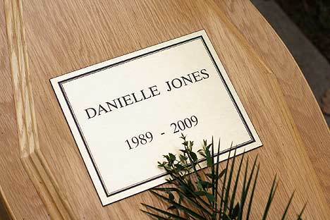  Danielle Jones 1989-2009