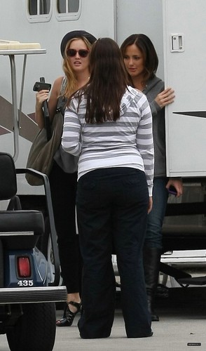  Leighton on the set of "Roomate"