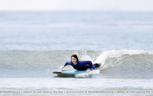  Oakley Learn to Ride fueled door Muscle melk - Surf Camp