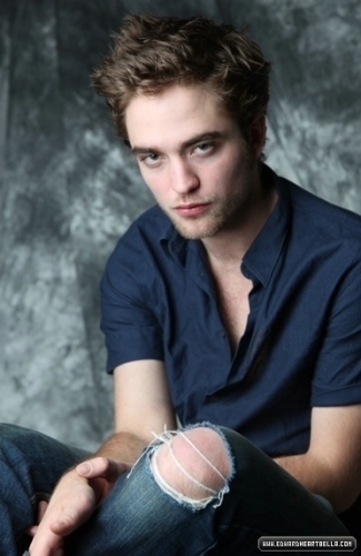  Rob is HOT!