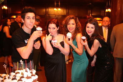  cupcake for Everyone!