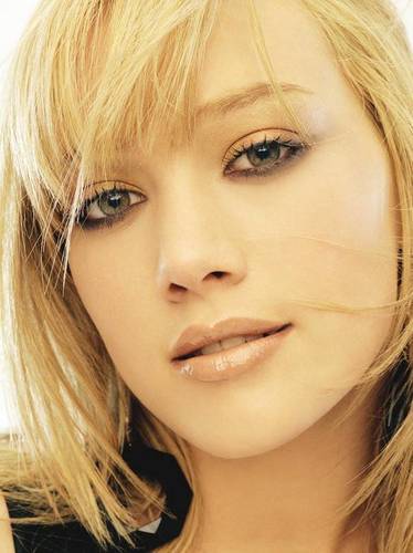  Hilary Duff<3