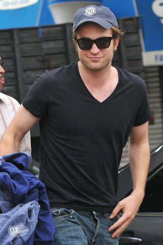Rob Pattinson in a Plain Black T-Shirt!