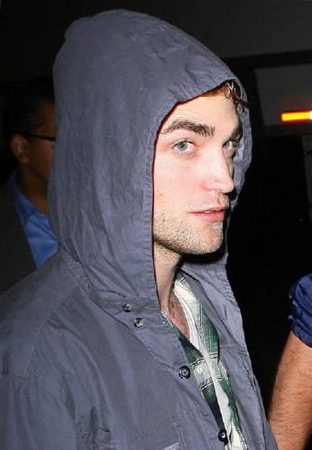  rob on set of remember me