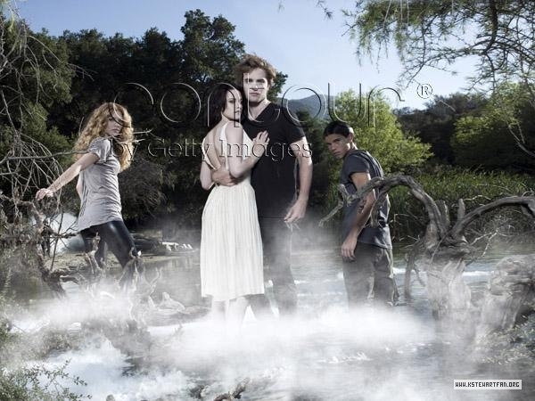 http://images2.fanpop.com/images/photos/6900000/Entertainment-Weekly-Outtakes-twilight-series-6976959-600-450.jpg